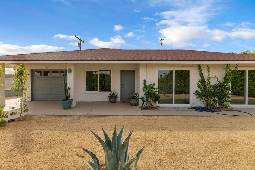 3967 E Sunny Dunes Road, Palm Springs, CA 92264 IMG_7140