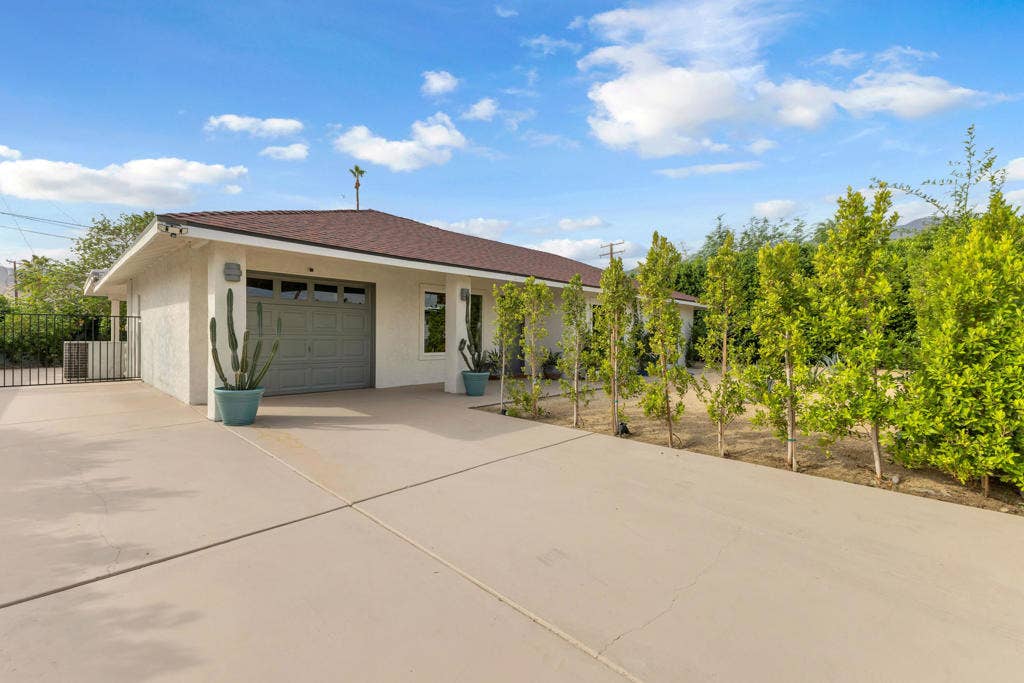 3967 E Sunny Dunes Road, Palm Springs, CA 92264 IMG_7128