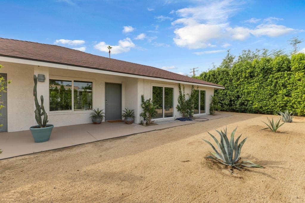 3967 E Sunny Dunes Road, Palm Springs, CA 92264 IMG_7137