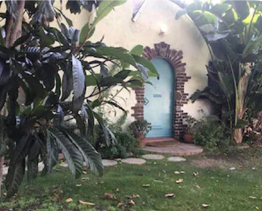 Property photo for 833 N Orange Drive, Los Angeles, CA