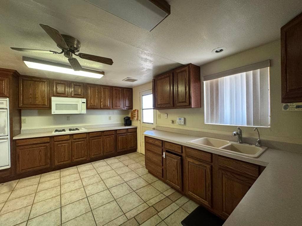 301 N Sola Avenue, Blythe, CA 92225 IMG_9056