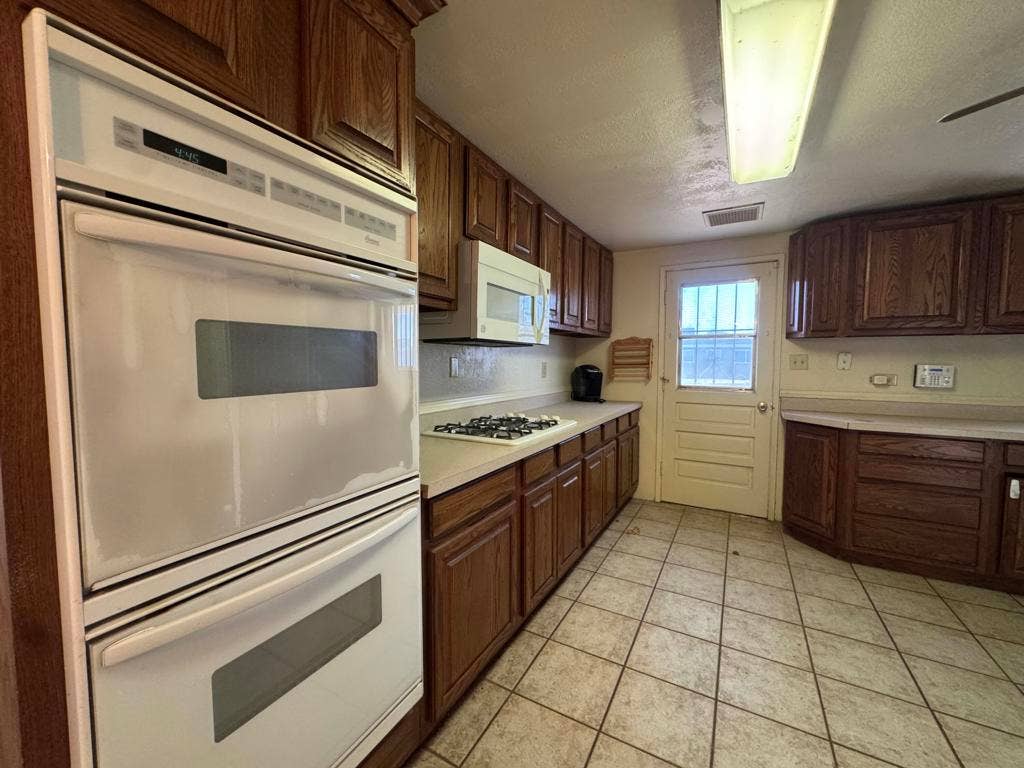 301 N Sola Avenue, Blythe, CA 92225 IMG_9053