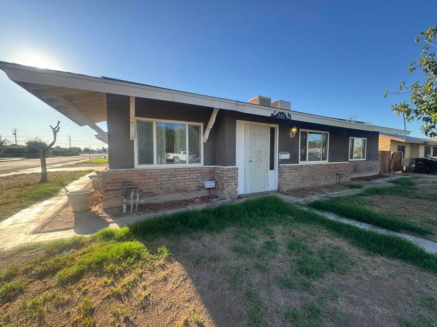 Property photo for 301 N Sola Avenue, Blythe, CA