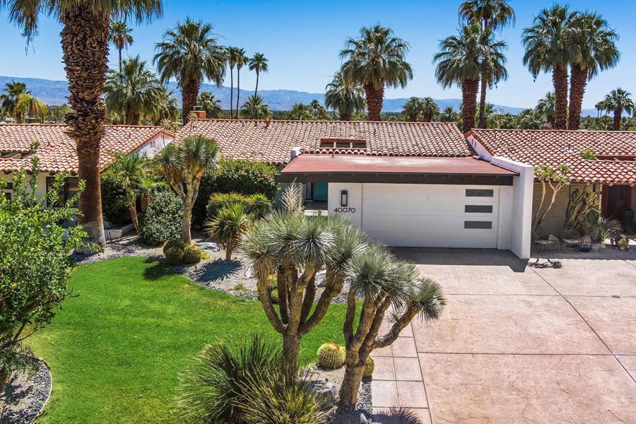 Property photo for 40070 Via Del Cielo, Rancho Mirage, CA