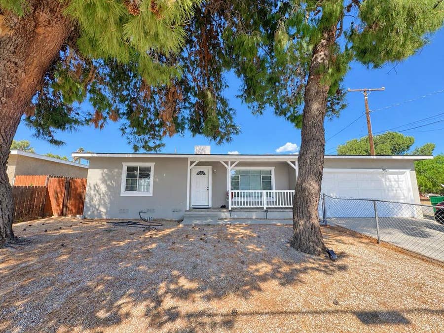 Property photo for 581 E Hoffer Street, Banning, CA