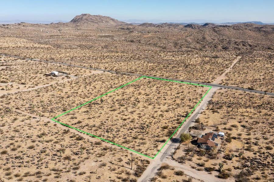 Property photo for 5610 Yucca Mesa Road, Yucca Valley, CA