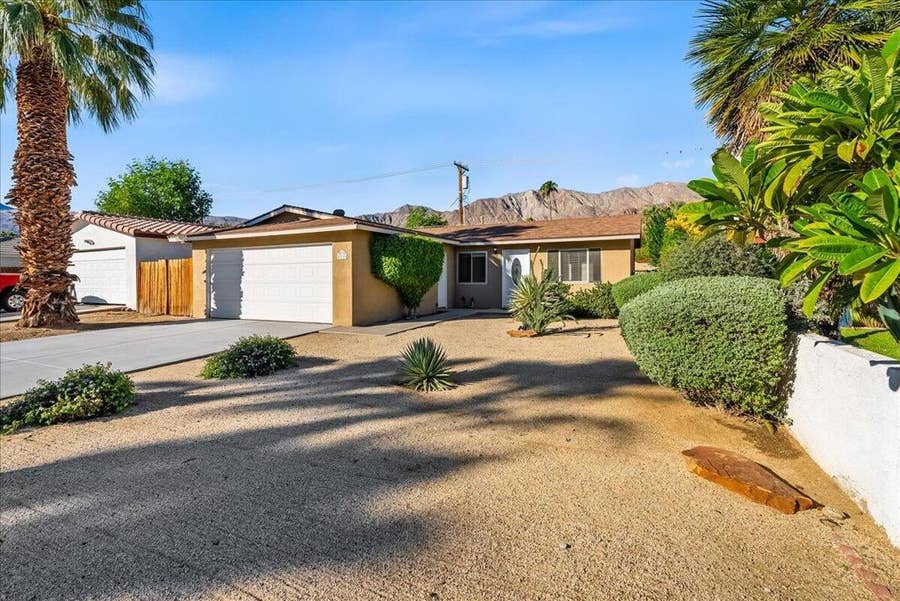 Property photo for 52111 Avenida Navarro, La Quinta, CA