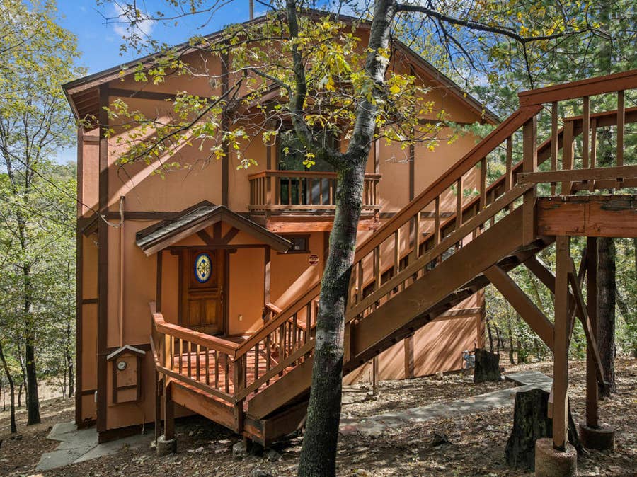 Property photo for 1227 Portillo Lane, Lake Arrowhead, CA