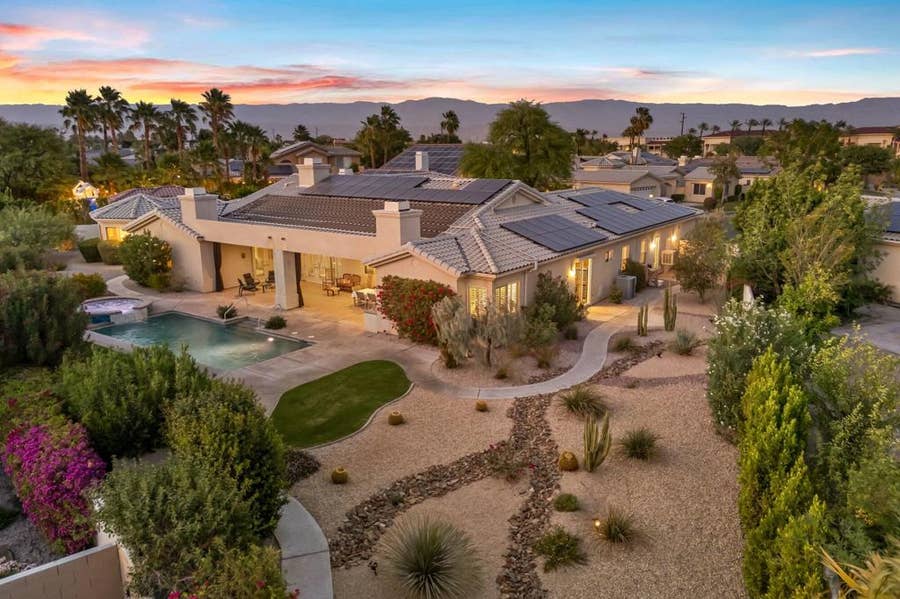 Property photo for 10 Queens Court, Rancho Mirage, CA