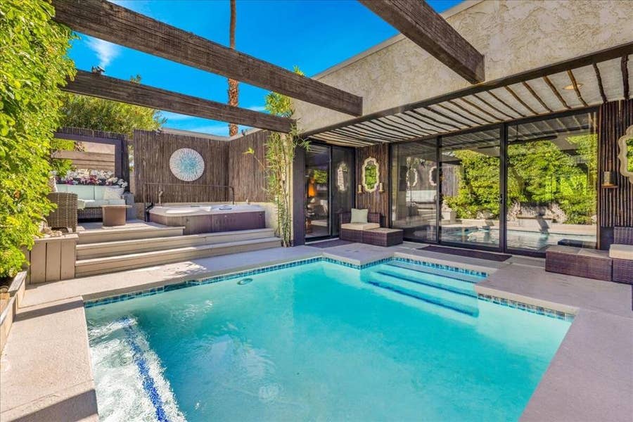 Property photo for 473 N Calle Rolph, Palm Springs, CA