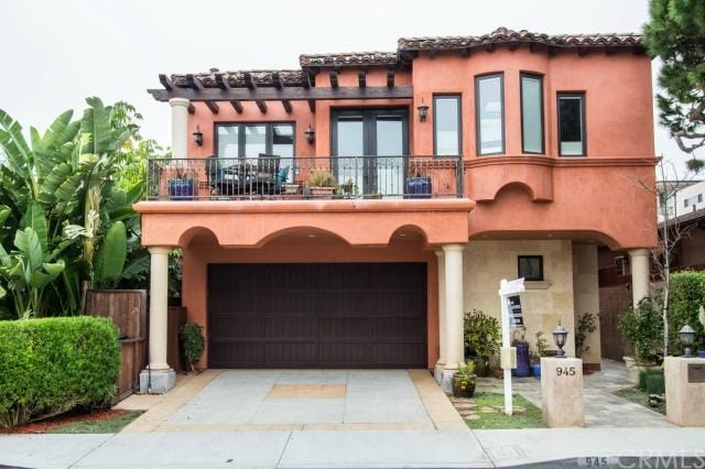 Property photo for 945 16th Street, Hermosa Beach, CA