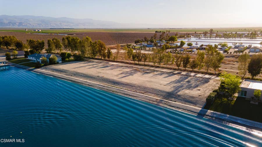 Property photo for 4536 Emerald Bay Drive, Arvin, CA