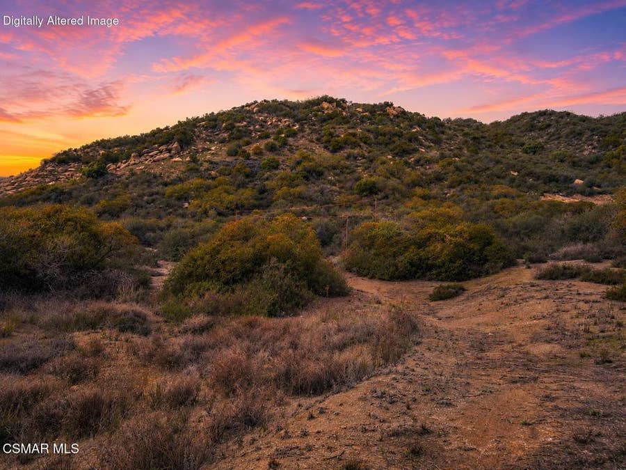 Property photo for 2140 Stunt Road, Calabasas, CA