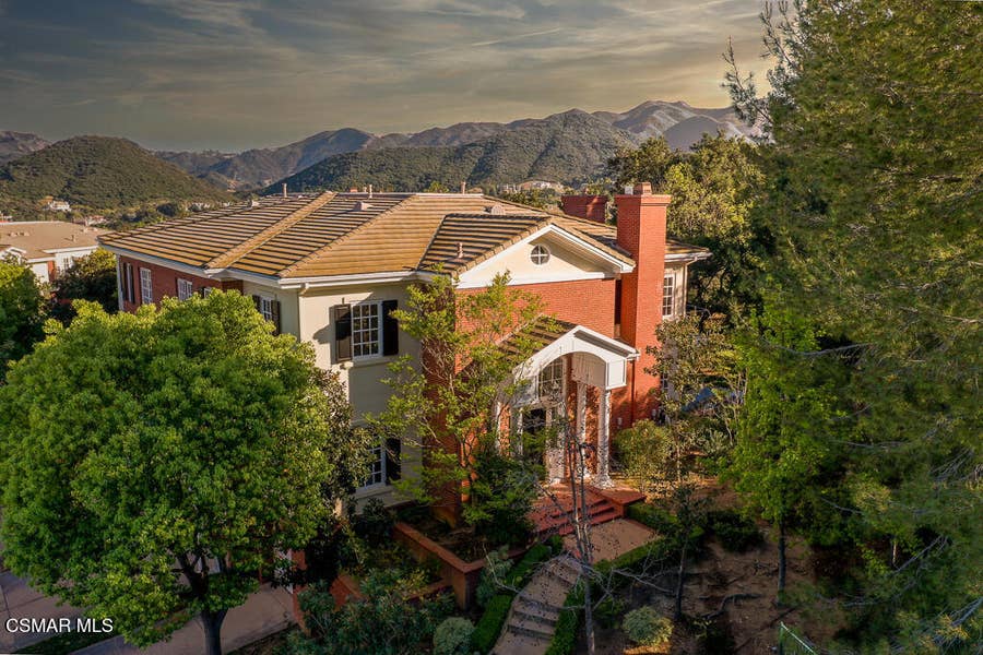 Property photo for 2313 Heatherbank Court, Thousand Oaks, CA