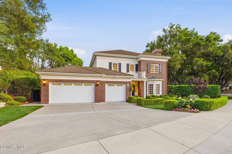 Property photo for 196 Lake Sherwood Drive, Lake Sherwood, CA