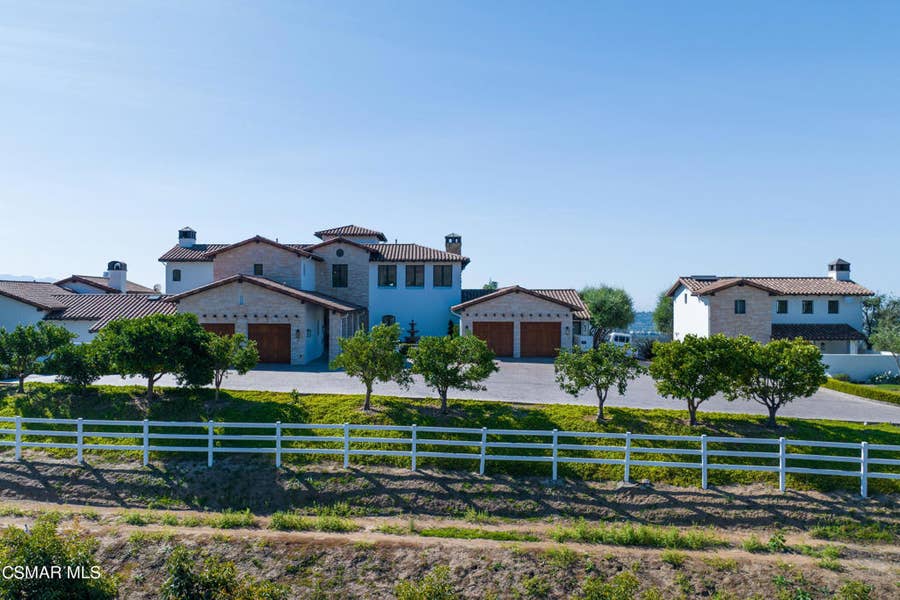 Property photo for 1451 E La Loma Avenue, Somis, CA