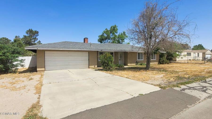 Property photo for 15707 Lanfair Avenue, Lancaster, CA