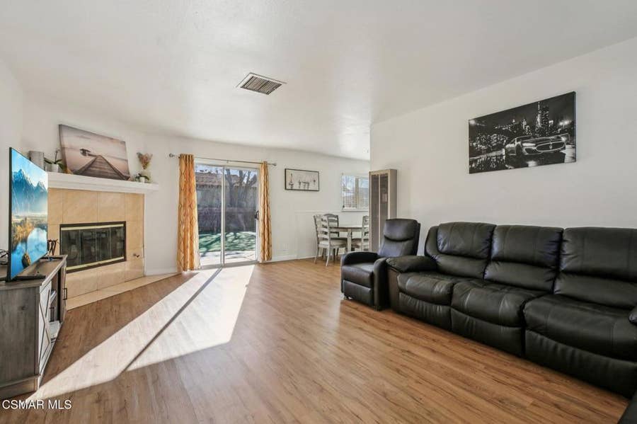 Property photo for 546 E Nugent Street, Lancaster, CA