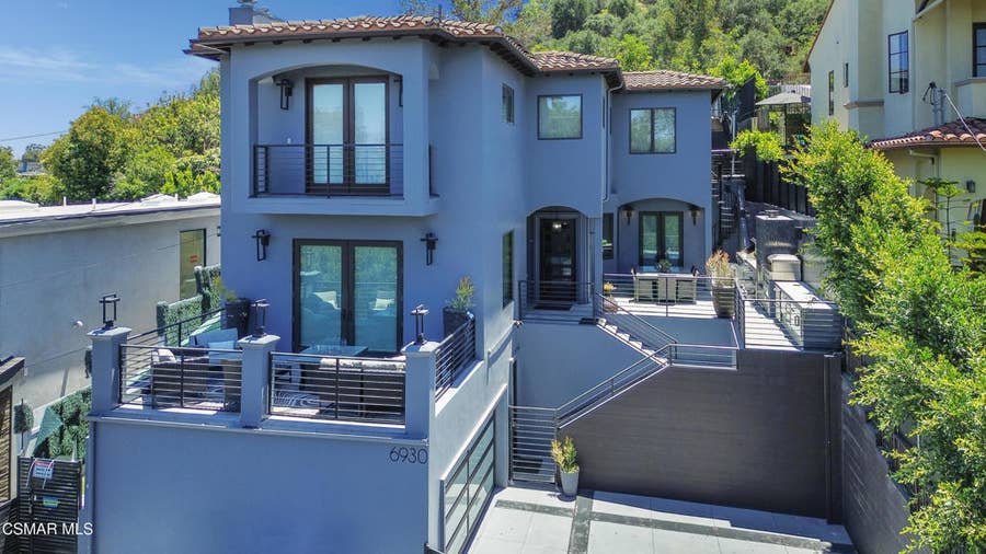 Property photo for 6930 Woodrow Wilson Drive, Los Angeles, CA