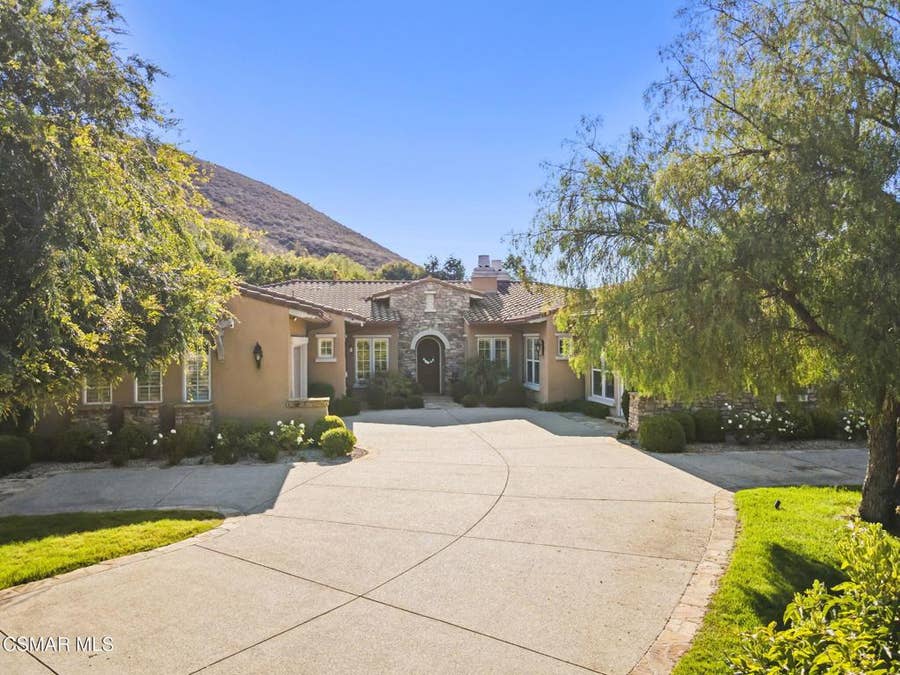 Property photo for 4988 Read Road, Thousand Oaks, CA