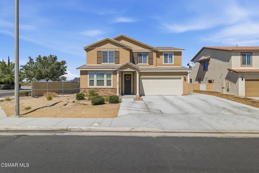 Property photo for 37913 Avenida De Diego, Palmdale, CA