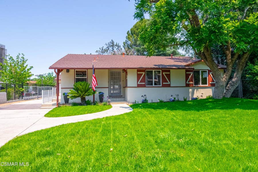 Property photo for 1835 Los Feliz Drive, Thousand Oaks, CA