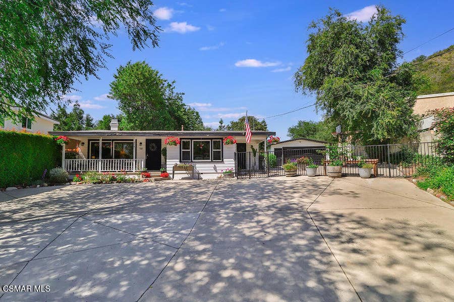 Property photo for 279 Lake Sherwood Drive, Lake Sherwood, CA