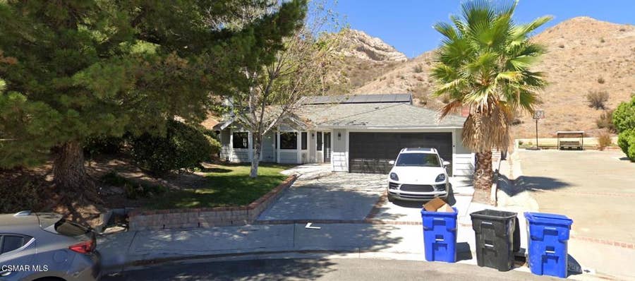 Property photo for 30213 Pink Pansy Court, Canyon Country, CA