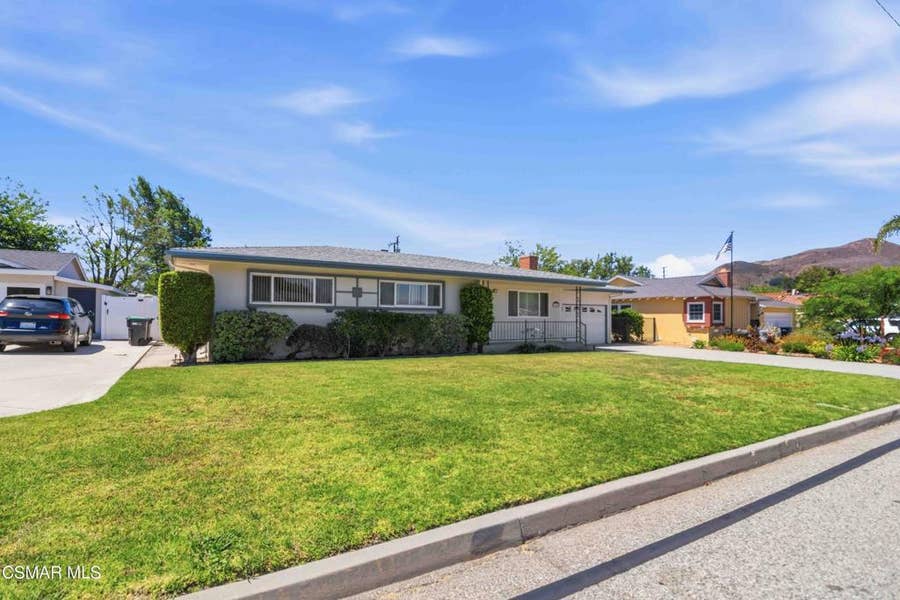 Property photo for 318 Carla Drive, Simi Valley, CA
