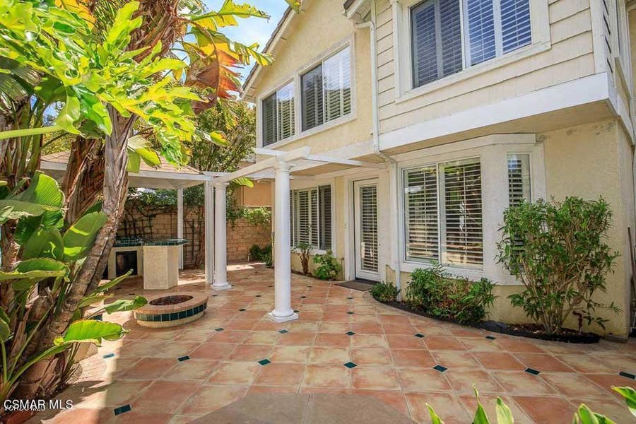 Property photo for 3035 Hollycrest Avenue, Thousand Oaks, CA