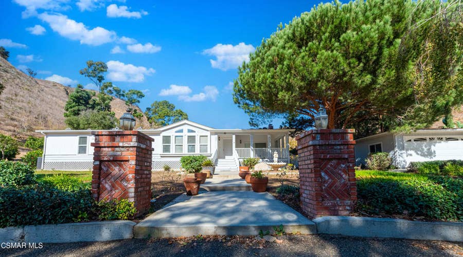 Property photo for 1057 La Loma Avenue, Somis, CA