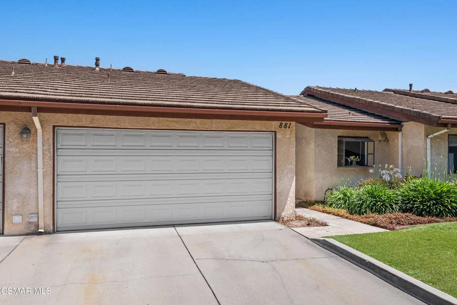 Property photo for 881 Warwick Avenue, Thousand Oaks, CA
