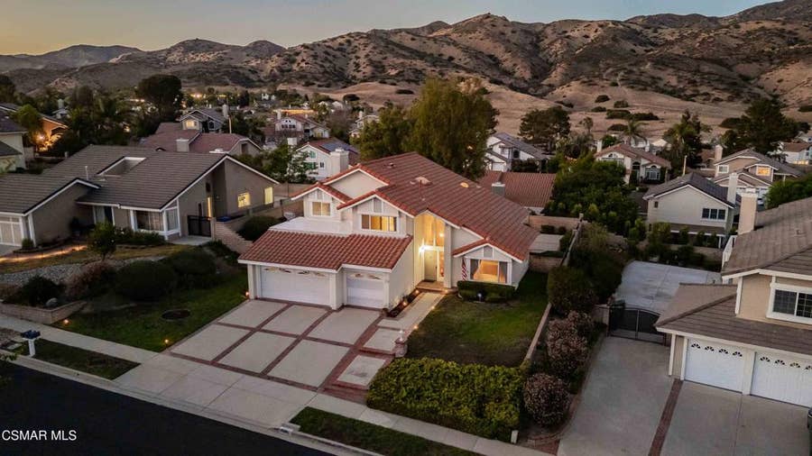 Property photo for 3188 N Geronimo Avenue, Simi Valley, CA
