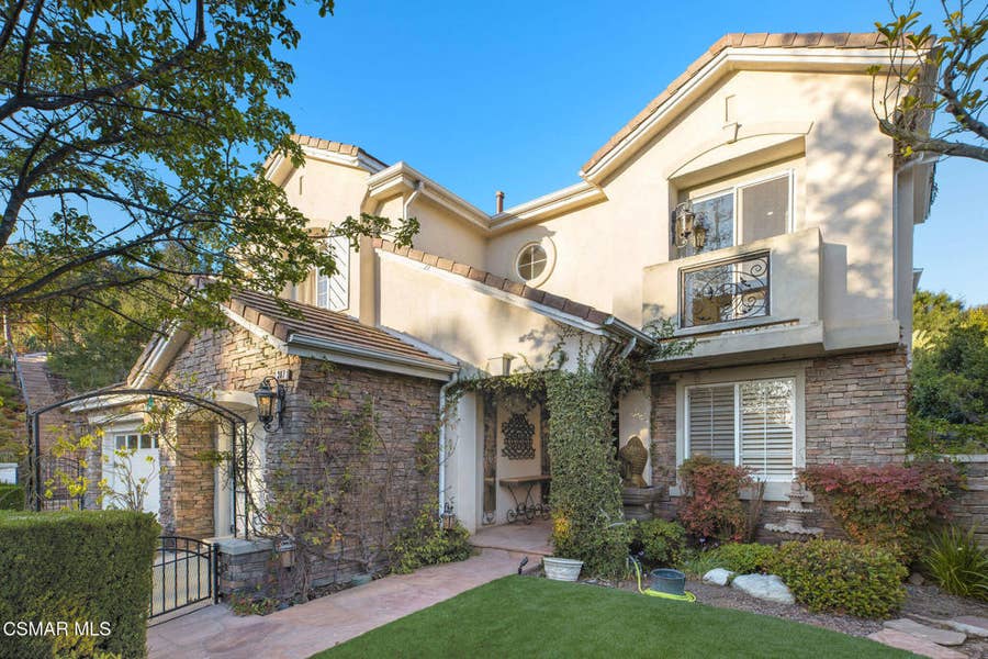 Property photo for 307 Briar Bluff Circle, Thousand Oaks, CA