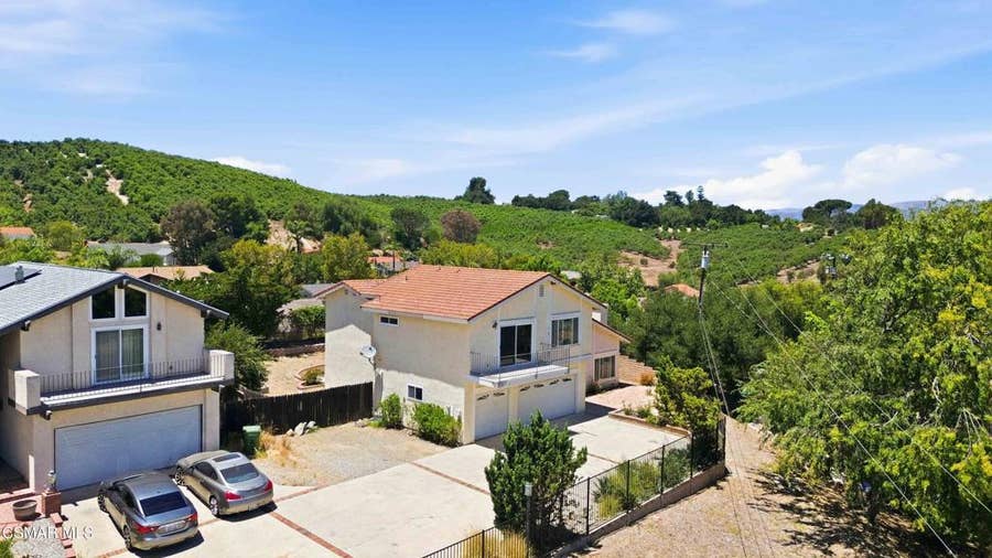Property photo for 15 W Bonita Drive, Simi Valley, CA