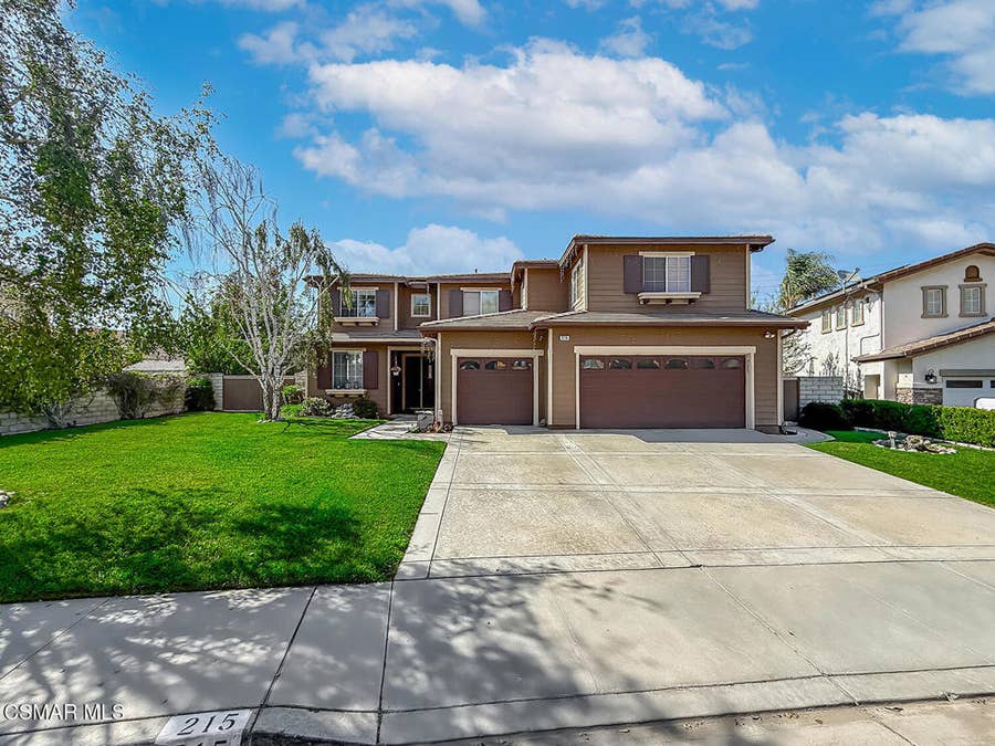 Property photo for 215 Southcrest Place, Simi Valley, CA