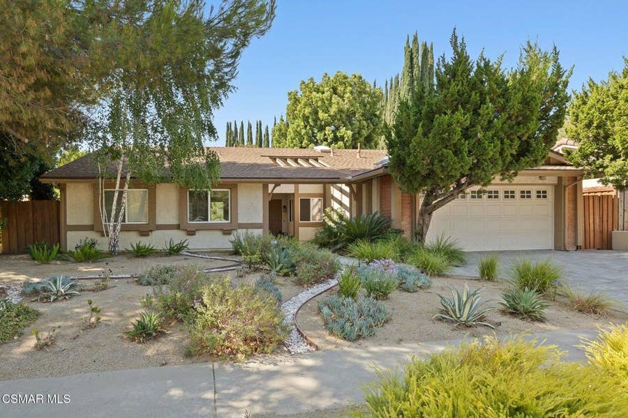Property photo for 5844 Conifer Street, Oak Park, CA