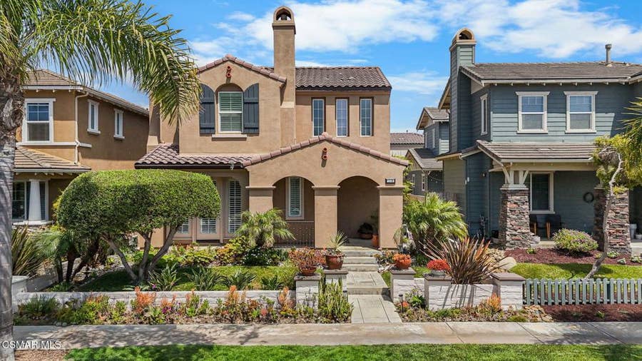 Property photo for 1346 Estuary Way, Oxnard, CA