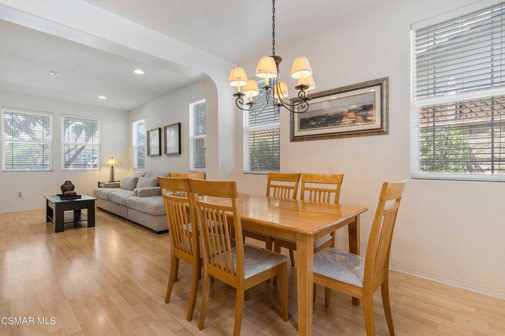 340 Town Forest Ct-10