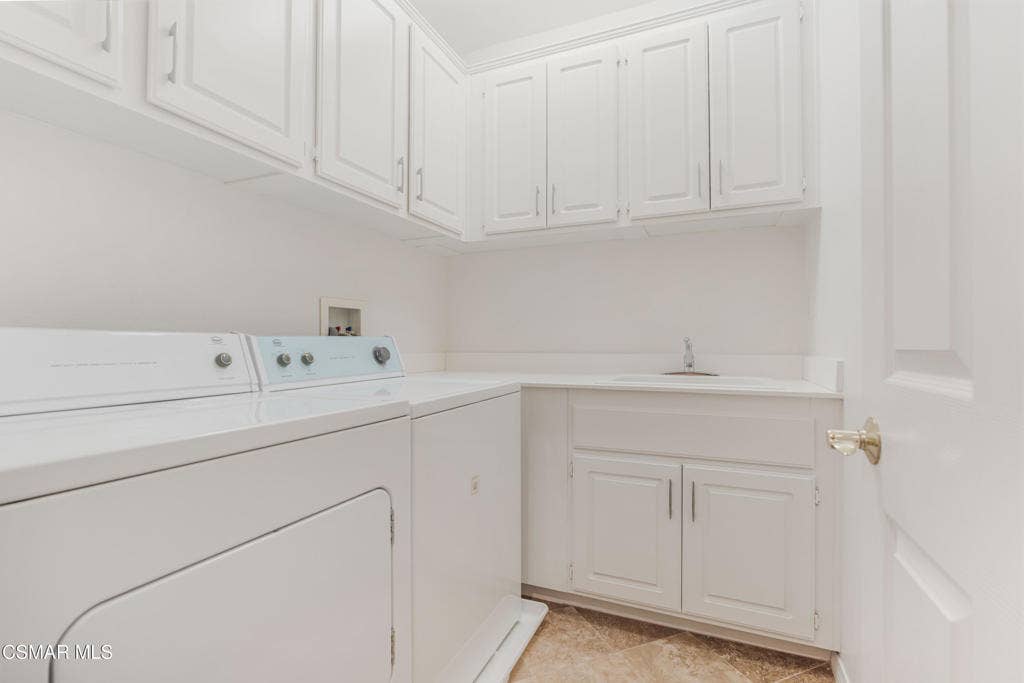 340 Town Forest Ct-23