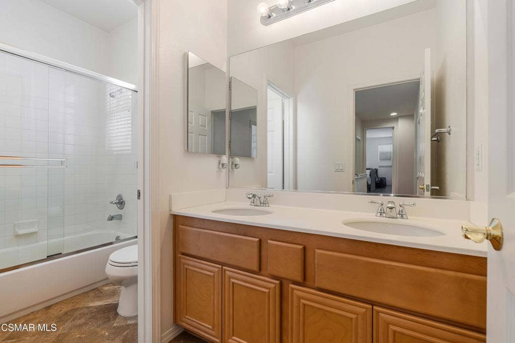 340 Town Forest Ct-20