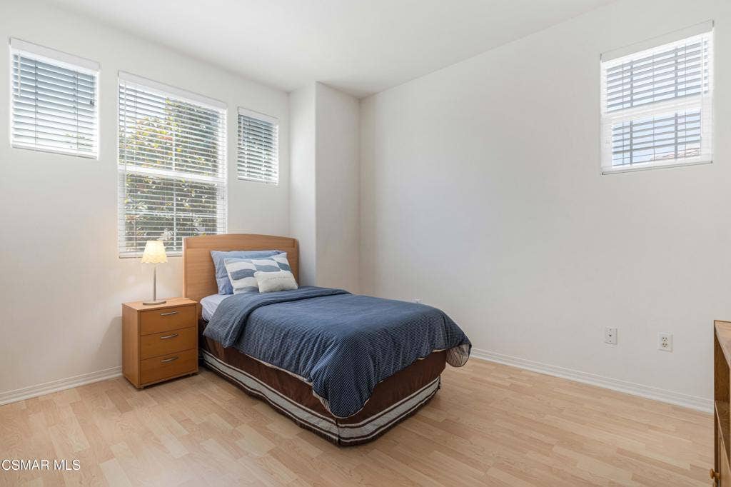 340 Town Forest Ct-21