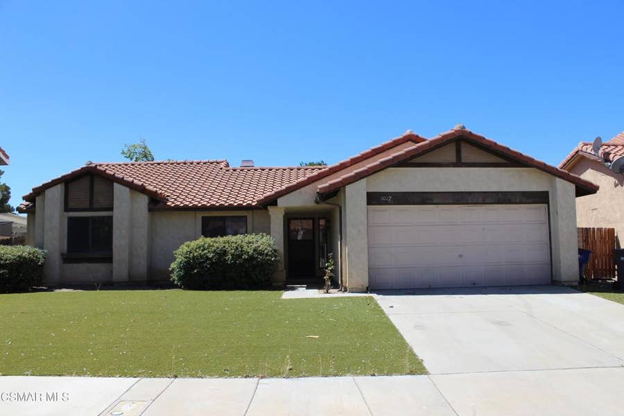 Property photo for 5012 Pacifica Avenue, Palmdale, CA