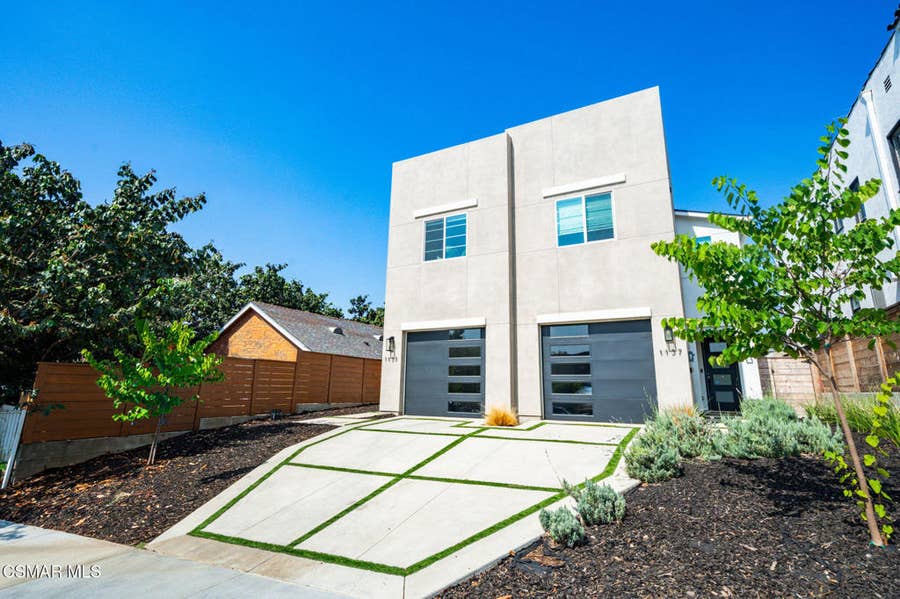 Property photo for 1135 N Commonwealth Avenue, Los Angeles, CA