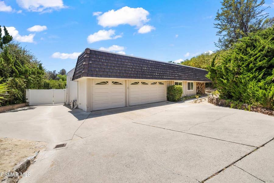 Property photo for 60 Taxco Court, Simi Valley, CA