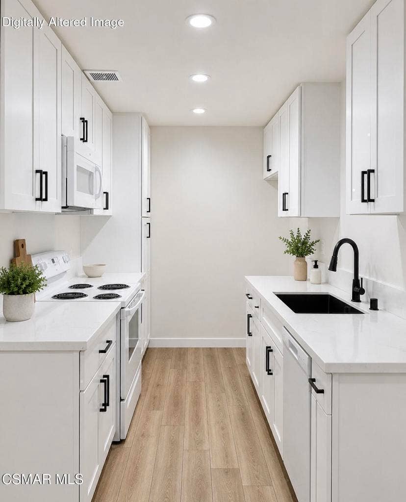 Property photo for 5400 Newcastle Avenue, #68, Encino, CA