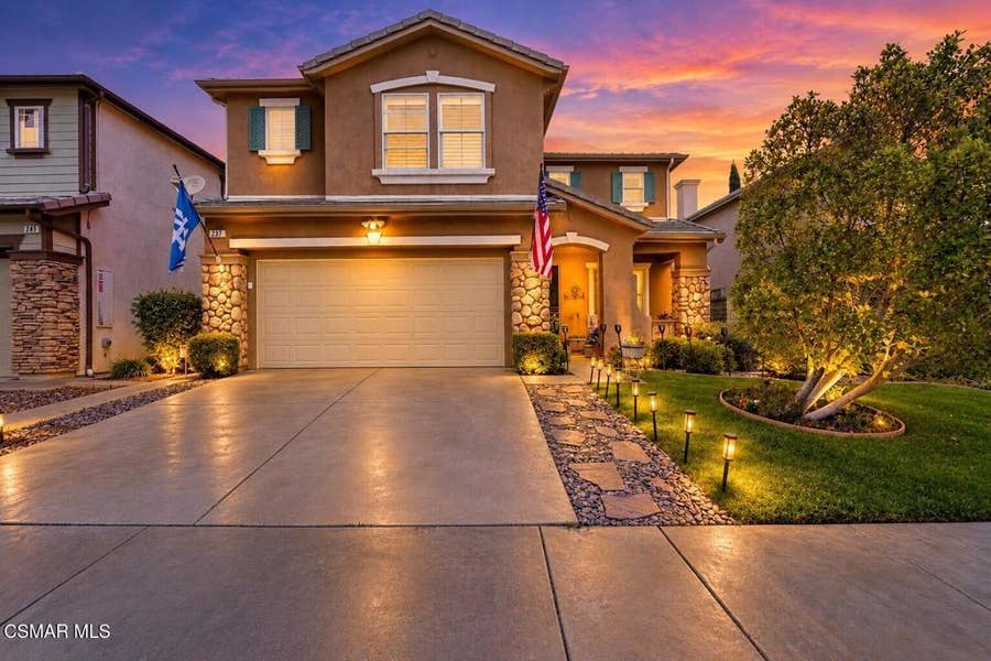 Property photo for 237 Galway Lane, Simi Valley, CA