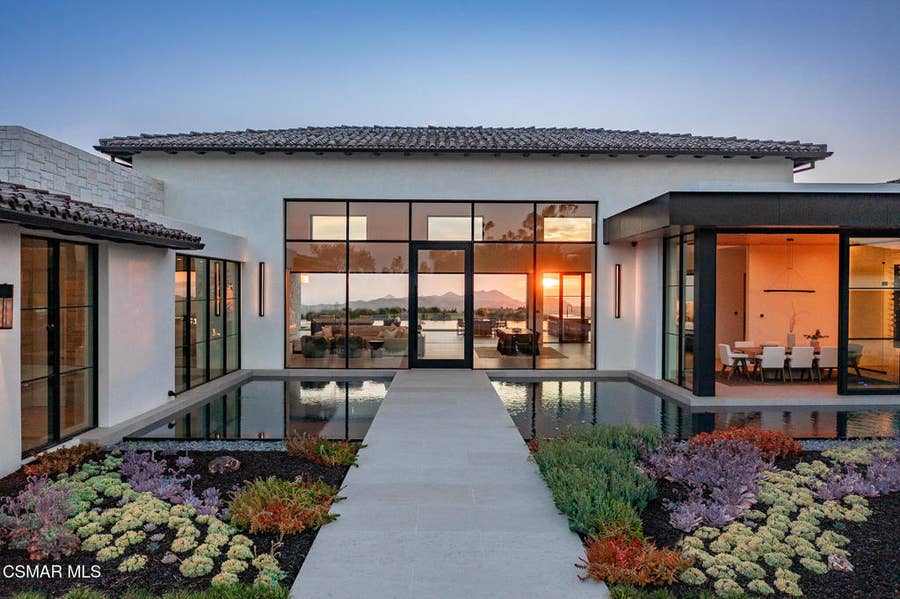 Property photo for 2551 White Stallion Road, Thousand Oaks, CA