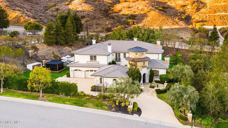 Property photo for 29475 Malibu View Court, Agoura Hills, CA