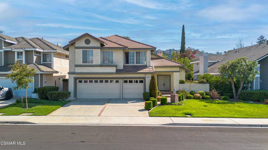 Property photo for 12120 London Grove Court, Moorpark, CA